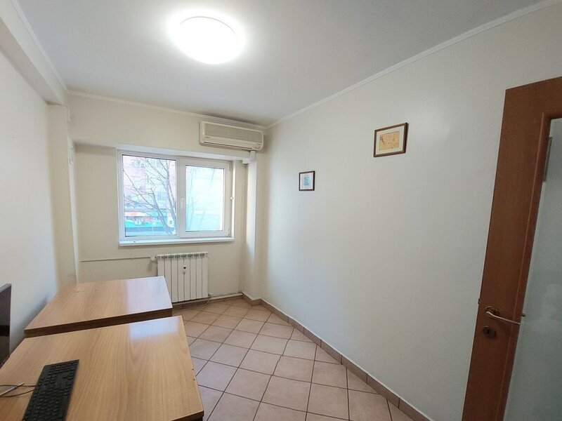 Mosilor / 3 camere / et 1 bl 1981 / 2 bai / apropiee Metroul Obor /