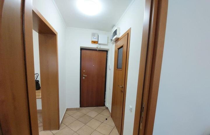 Mosilor, 3 camere, et. 1, bl. 1981, 2 bai, apropiere Metroul Obor.